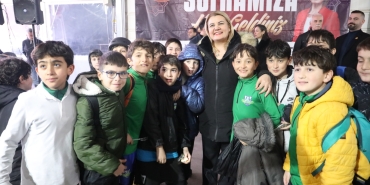hurriyet-halk-iftarinda-ayazmali-vatandaslarla-bulustu-GYZBHHQl.jpeg