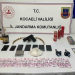 iki-ikamette-1-kilo-25-gram-metamfetamin-ele-gecirildi-LgM5hMEZ.jpg