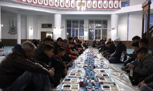 ilk-iftar-kardes-sehir-asenovgradda-q6qrgEiv.jpg