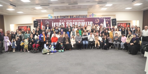 İzmit Belediyesi özel bireyler ve aileleriyle iftarda buluştu