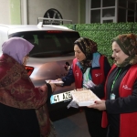 izmit-belediyesi-yenisehir-rahmet-camiinde-cemaat-ile-bulustu-uXx7PmFv.jpeg
