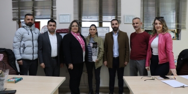 izmit-belediyesinden-kadin-muhtarlara-8-mart-ziyareti-2RjUZD4c.jpg