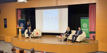 kadinlar-icin-dijital-cagri-tuketici-degil-uretici-olun-1FYUhyA8.jpg