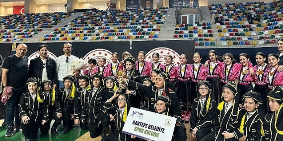 Kartepe halk oyunları topluluğu birinci oldu