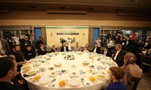 kocaeli-protokolu-yetimlerle-iftarda-bulustu-ffTAXal6.jpg