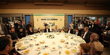kocaeli-protokolu-yetimlerle-iftarda-bulustu-ffTAXal6.jpg