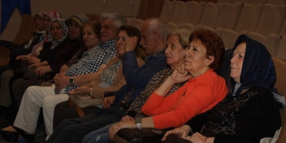 Kocaeli’de ilahiler gönüllere dokundu