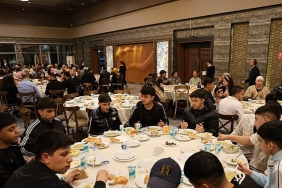 kocaelide-roman-vatandaslar-iftarda-bulustu-37NWjDEp.jpg