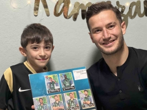 kocaelisporlu-futbolcular-taraftar-evlerinde-iftar-masalarina-oturdu-HiWu4lsJ.jpg