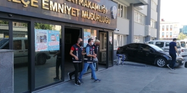 komsulari-olan-baba-ve-kizini-olduren-anne-ile-ogluna-toplam-85-yil-hapis-NG9gB8ED.jpg