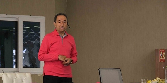 Kunak, doğal şifa yöntemlerini anlattı