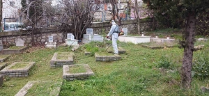 mezarliklarda-bayram-temizligi-TTTRtVXs.jpg