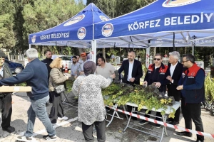 mezarliklarda-fidan-dagitimi-G73s5jeC.jpg