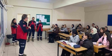 ogrencilere-afet-farkindalik-egitimi-Ermj8c6t.jpg