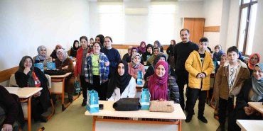ozel-bireylerden-en-ozel-8-mart-hediyesi-KEKcW7W8.jpg