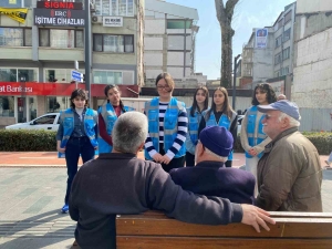 sokak-sokak-iyiligin-pesinden-kosuyor-kusleri-baristirip-camiler-temizliyorlar-5KFSHQT6.jpg