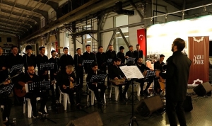 tasavvuf-musikisi-gonulleri-mest-etti-3rqcQ4pr.jpg