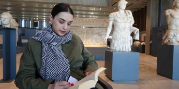 troya-muzesinde-kesintisiz-destan-nobeti-basladi-5JTKyjBm.jpg