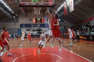 turkiye-basketbol-2-ligi-kocaeli-buyuksehir-belediye-kagitspor-65-kahramanmaras-istiklal-67-X8J88qdw.jpg