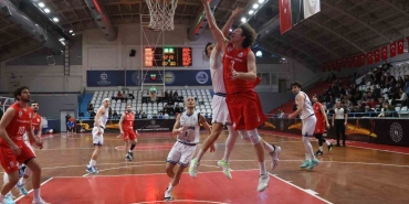 turkiye-basketbol-2-ligi-kocaeli-buyuksehir-belediye-kagitspor-65-kahramanmaras-istiklal-67-X8J88qdw.jpg