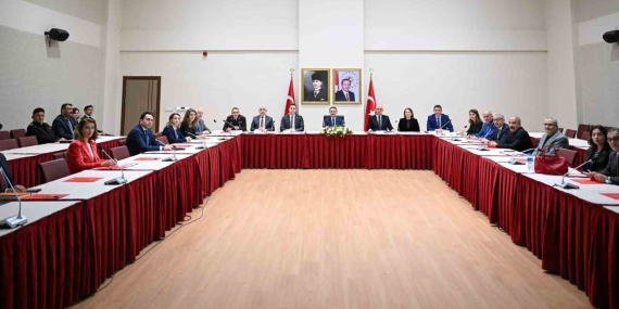 Vali Aktaş: “Şiddete maruz kalan kadınlarımızı korumak en önemli görev”