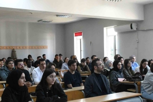 vali-yardimcisi-burokrasi-tecrubelerini-ogrencilere-anlatti-M24bsYYV.jpg