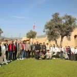 yabanci-ogrenciler-hereke-kalesine-hayran-kaldi-bUEj2ORk.jpg