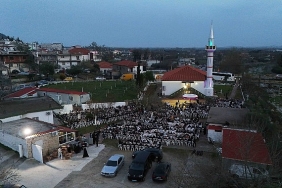 yunanistan-iskecede-buyuksehirle-iftar-bereketi-fYyaSKrg.jpg