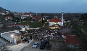 yunanistan-iskecede-buyuksehirle-iftar-bereketi-fYyaSKrg.jpg