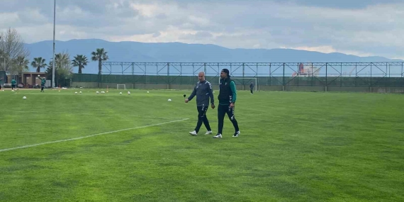 İsmet Taşdemir: “Çok sıkı hazırlanıp maça gideceğiz”