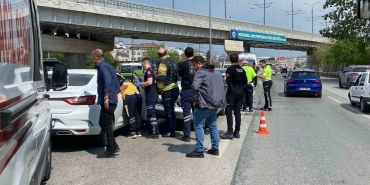 5-aracin-karistigi-zincirleme-trafik-kazasinda-3-kisi-yaralandi-9R6cwF1Y.jpg