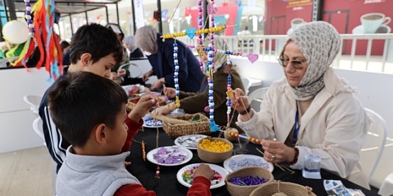 Bu atölyede her eser rüzgarla hayat buldu
