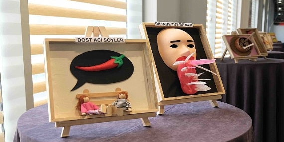 Bu sergide Türkçe’nin zenginlikleri anlatılıyor