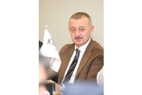 buyukakin-is-insanlari-ile-bulustu-4HmuZ8MR.jpg