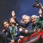 buyukakina-taraftardan-buyuk-sevgi-gosterisi-7fJeDS38.jpg