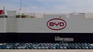 bydnin-dev-arac-gemisi-byd-changzhou-turkiyeye-ulasti-HcMHX7qu.jpg