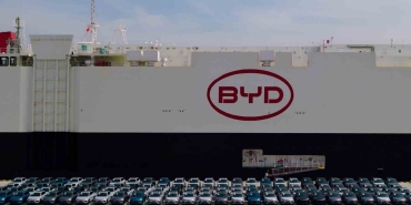bydnin-dev-arac-gemisi-byd-changzhou-turkiyeye-ulasti-HcMHX7qu.jpg