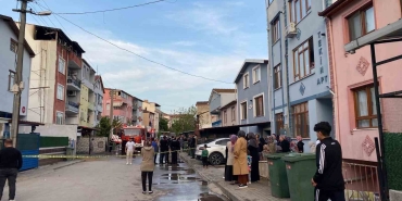cati-katinda-cikan-yangin-yurekleri-agza-getirdi-AhJkKn3P.jpg