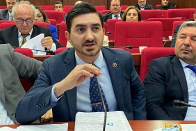 chpli-gencturkten-dogrudan-temin-cikisi-sikinti-mi-ariyorsunuz-buyuksehir-meclisini-dinleyin-MabIdbaF.jpg