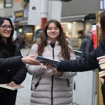 cumhuriyet-bulvarinda-kitap-surprizi-cJr8hmYl.jpg