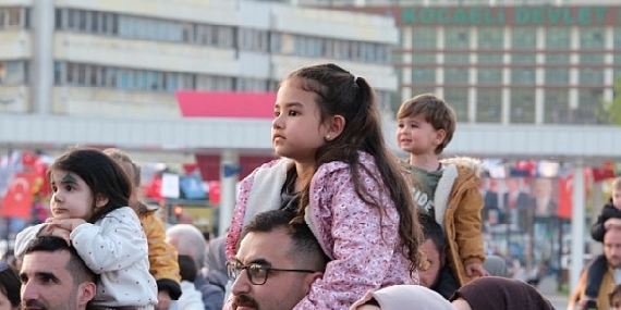 “Elif’in Düşleri” 23 Nisan şenliklerine katıldı