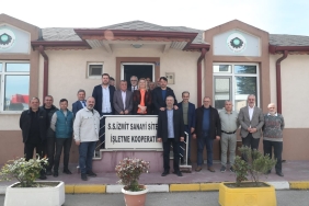 fatma-baskan-chp-il-ve-ilce-baskanligi-ile-birlikte-muzaffer-gurfidana-hayirli-olsun-ziyareti-wL1rh2mg.jpg