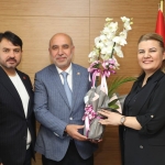 fatma-baskan-ve-chp-izmitten-spye-hayirli-olsun-ziyareti-OASG8yaz.jpg