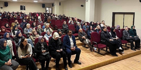 Gölcük’te kanser ve sağlık okuryazarlığı eğitimi düzenlendi