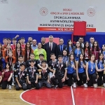 golcukte-okullar-arasi-turnuvada-dereceye-girenler-odullendirildi-EMAFRlW6.jpg