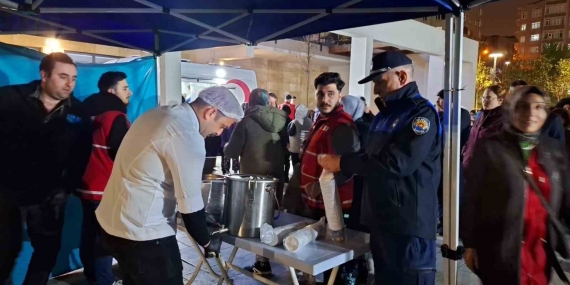 Gölcük’ten İstanbul’a yardım eli