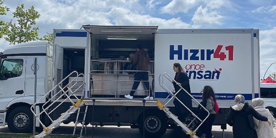 Hızır 41, Kariyer Fuarı’nda afet hazırlıklarını tanıttı