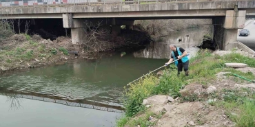 izmit-korfezine-akan-12-dere-yakindan-izleniyor-HhJCdPh4.jpg