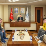 kocaelisporlu-efe-kartaldan-buyukakina-ziyaret-lJRA7Ibw.jpg