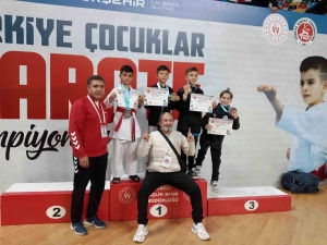 korfezli-2-minik-karateci-balkan-sampiyonasina-vize-aldi-UPJphOKZ.jpg